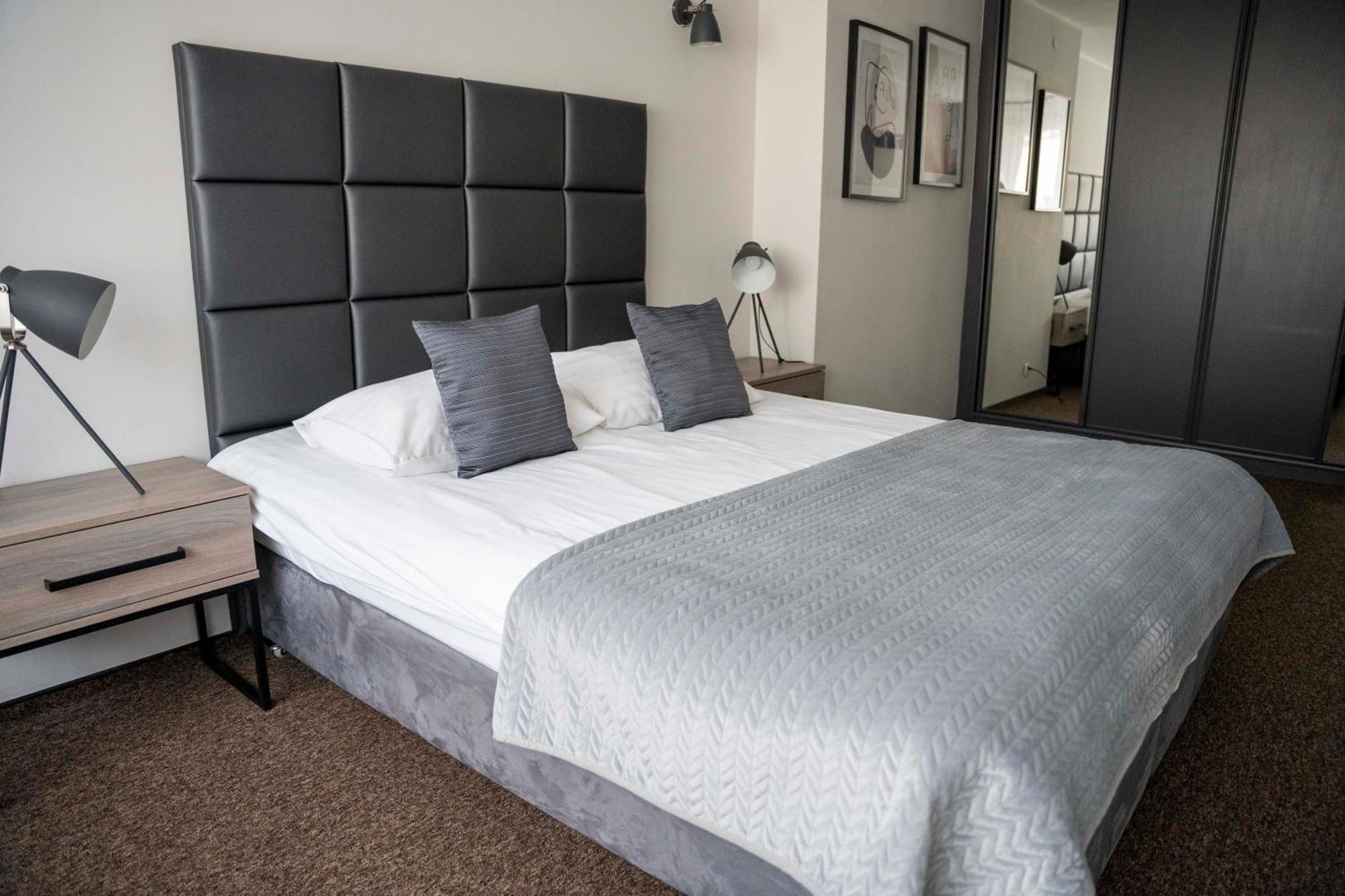 Lofft Hotel Ciechanów Szoba fotó