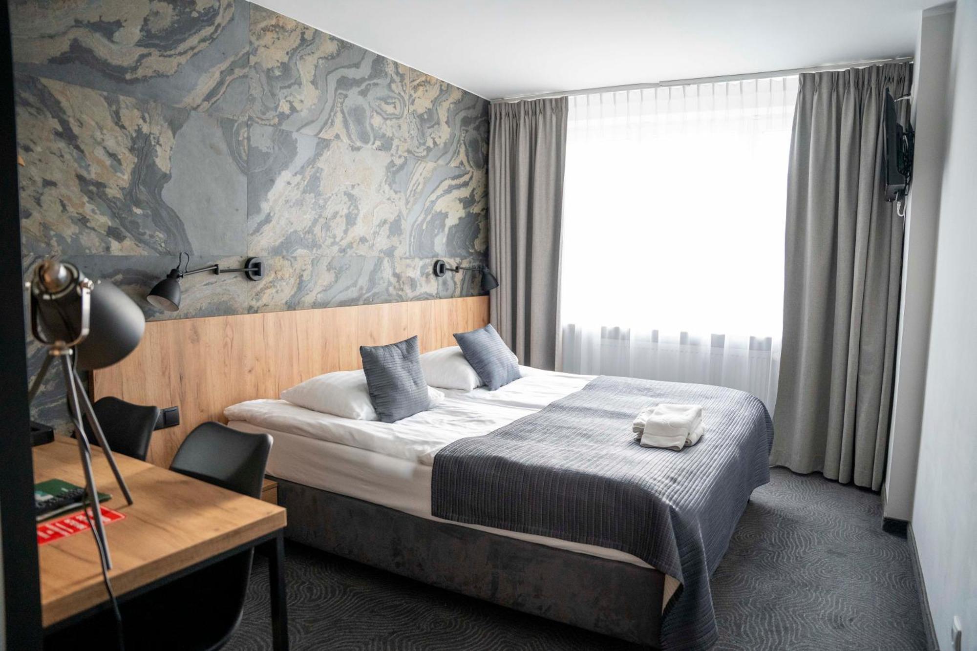 Lofft Hotel Ciechanów Szoba fotó